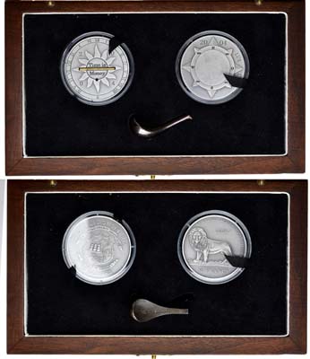Лот №36,  Конго и Либерия. Набор из 3 монет 2004 года. Солнечные часы и компас.