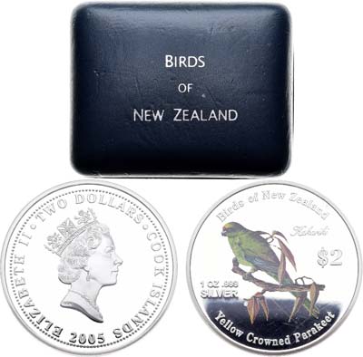 Лот №69,  Острова Кука. Британское содружество. Королева Елизавета II. 2 доллара 2005 года.  Птицы Новой Зеландии - Желтолобый прыгающий попугай.
