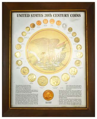 Лот №66, Коллаж из 24 монет и жетона (первый человек на Луне),  США. 1899-1972 гг.