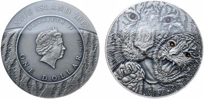 Лот №71,  Ниуэ. Королева Елизавета II. 1 доллар 2013 года. Тигр с детёнышем.
