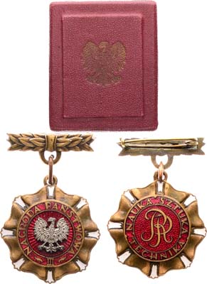 Лот №408,  Польша. Знак премии 3 класса за успехи в искусстве, науке и технике.