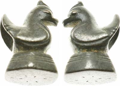 Лот №231,  Бирма. Королевство. 2 тикаля XIX-XX вв. Опиумные деньги-гирьки. Птица Утка.