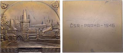 Лот №445,  Чехословакия. Плакета 1946 года с видом Пражского Града от Карлова моста.