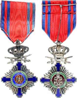 Лот №227,  Румыния. Знак Ордена «Звезда Румынии» V кавалерской степени (класса) с мечами для военных лиц 