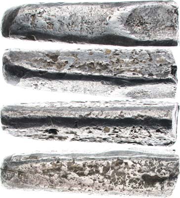 Лот №305,  Платежный слиток. Полтина Новгородского типа XIV в.