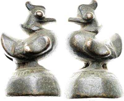 Лот №171,  Бирманское королевство. XIX-XX вв. Опиумные деньги-гирьки. 20 тикалей. Птица Каравей.